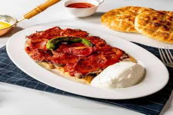 LAMB SHISH KEBAB WITH YOGURT 