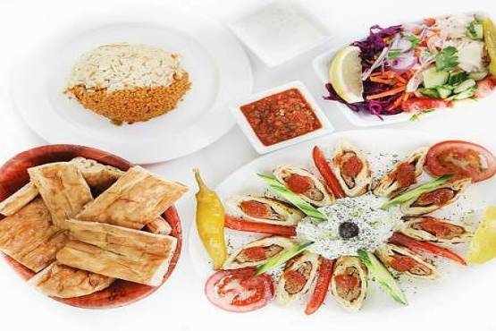 CHICKEN OR LAMB WRAP SARMA