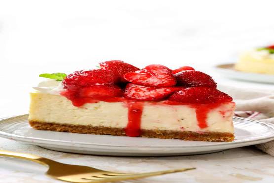STRAWBERRY CHEESECAKE 