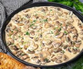 CREAMY GARLIC MUSHROOM  